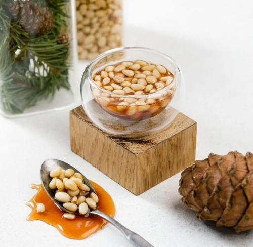 Kiefernsirup mit Zedernnüssen, 170 g