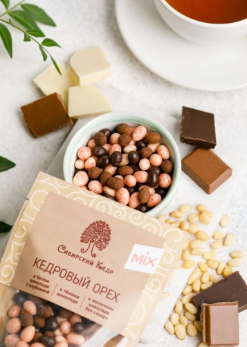 Zedernnüsse in Vollmilchschokolade MIX, 60 g, sortiert